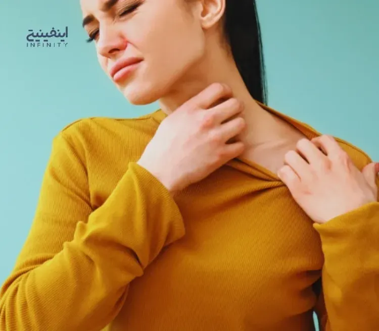 چه لباسهایی بدن را میخورد؟ (آزار میدهد) + معرفی جنس پارچهها و راهکارهای رفع آن